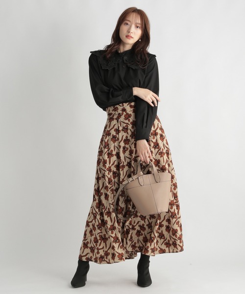 Andemiu（アンデミュウ）の「レースカラーブラウス239637（シャツ/ブラウス・レディース・ホワイト/ブラック/ネイビー・FREE）」の5枚目の写真