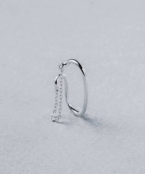 and cloud(アンドクラウド)の「Layered Cuff Curb Chain(イヤーカフ・レディース・シルバー/イエローゴールド・FREE)」の6枚目の写真