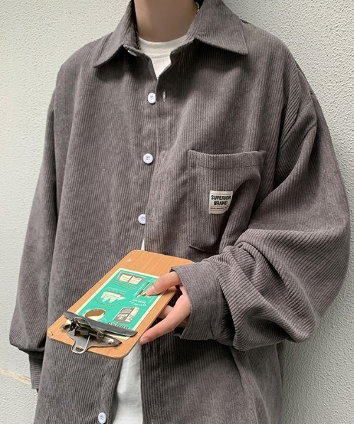 MGV(エムジーヴィー)の「胸ポケット付きオーバーサイズコーデュロイシャツ(シャツ/ブラウス・メンズ・オフホワイト/オリーブ/ベージュ/グレー・MEDIUM/X-LARGE/LARGE)」の18枚目の写真
