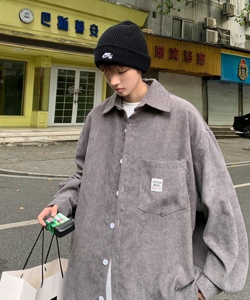 MGV(エムジーヴィー)の「胸ポケット付きオーバーサイズコーデュロイシャツ(シャツ/ブラウス・メンズ・オフホワイト/オリーブ/ベージュ/グレー・MEDIUM/X-LARGE/LARGE)」の22枚目の写真