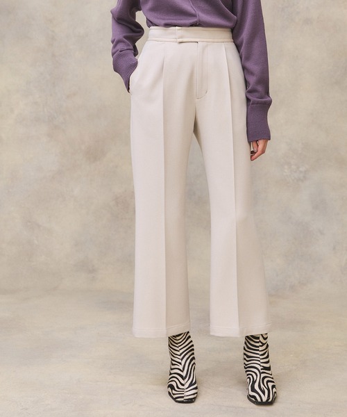 PUBLIC TOKYO（パブリックトウキョウ）の「バックスリットセミフレアパンツ /ウォッシャブル（スラックス・レディース・アイボリー/ブラック/ブルー・1/2）」の2枚目の写真