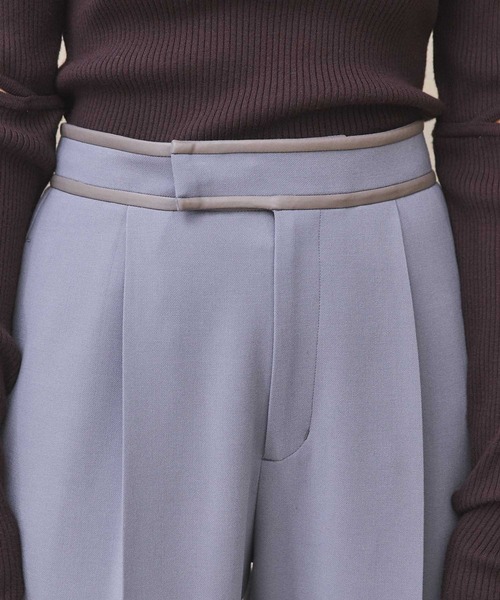 PUBLIC TOKYO（パブリックトウキョウ）の「バックスリットセミフレアパンツ /ウォッシャブル（スラックス・レディース・アイボリー/ブラック/ブルー・1/2）」の22枚目の写真