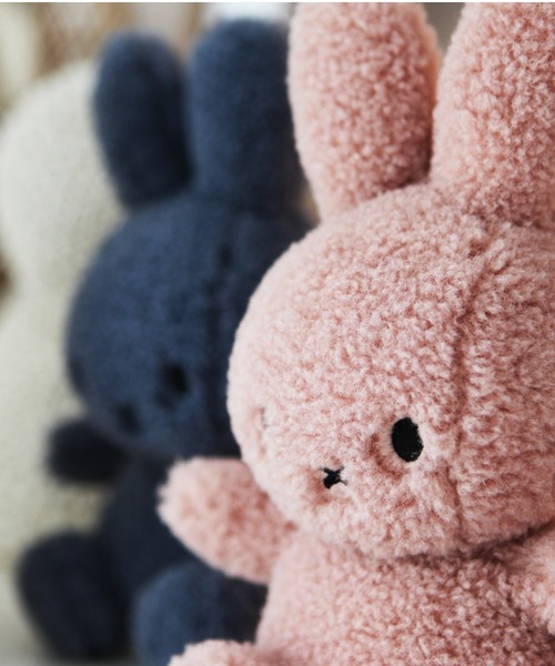 Miffy（ ミッフィー）の「Miffy Recycle Teddy 33cm / ミッフィー リサイクルテディ ぬいぐるみ（フィギュア・レディース・オフホワイト/ピンク/イエロー・フリー）」の6枚目の写真