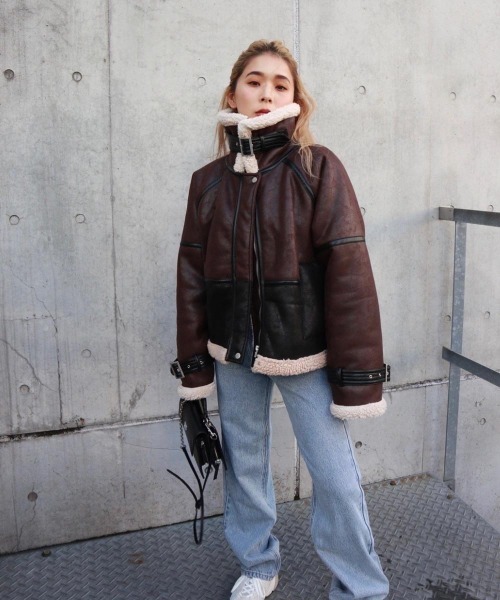 FIG&VIPER（フィグアンドバイパー）の「Fムートンショートコート（その他アウター・レディース・ブラック/グレー・FREE）」の12枚目の写真