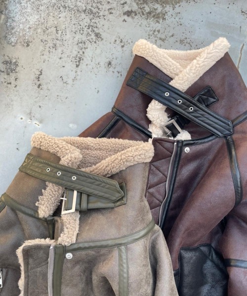 FIG&VIPER（フィグアンドバイパー）の「Fムートンショートコート（その他アウター・レディース・ブラック/グレー・FREE）」の15枚目の写真