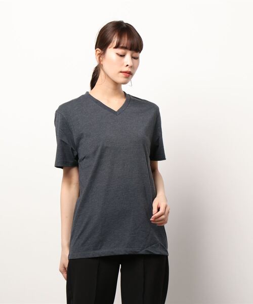 GIORDANO（ジョルダーノ）の「コットンVネック半袖Tシャツ（Tシャツ/カットソー・レディース・ブラック/ブラウン/レッド/グリーン/ダークグレー/杢グレー・SMALL/LARGE/MEDIUM/X-LARGE）」の3枚目の写真