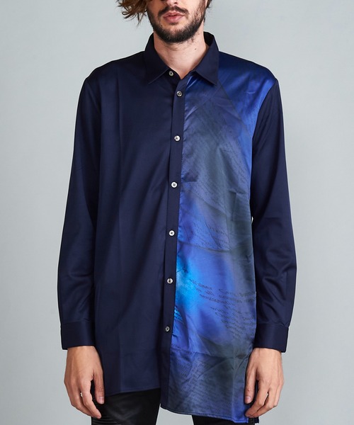 NO ID.（ノーアイディ）の「【NO ID.】Letter Print Asymmetry Long Shirt / レター プリント アシンメトリー ロング シャツ（シャツ/ブラウス・メンズ・ホワイト/ブラック/ネイビー・ONE SIZE）」の17枚目の写真