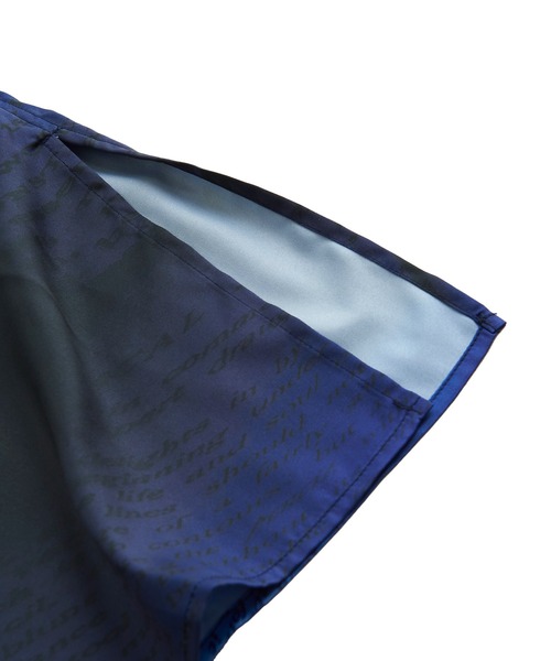 NO ID.（ノーアイディ）の「【NO ID.】Letter Print Asymmetry Long Shirt / レター プリント アシンメトリー ロング シャツ（シャツ/ブラウス・メンズ・ホワイト/ブラック/ネイビー・ONE SIZE）」の13枚目の写真