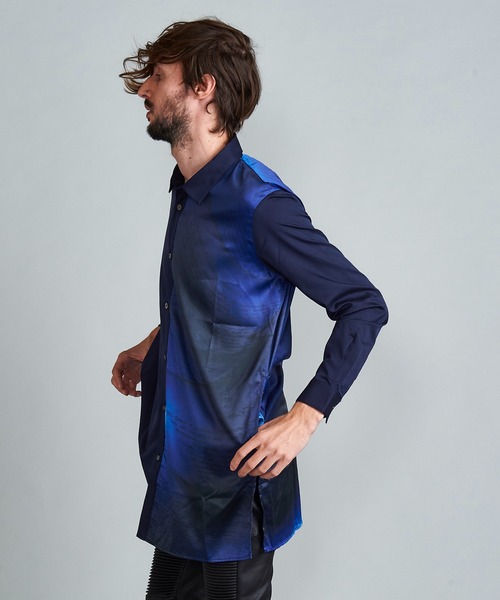 NO ID.（ノーアイディ）の「【NO ID.】Letter Print Asymmetry Long Shirt / レター プリント アシンメトリー ロング シャツ（シャツ/ブラウス・メンズ・ホワイト/ブラック/ネイビー・ONE SIZE）」の15枚目の写真