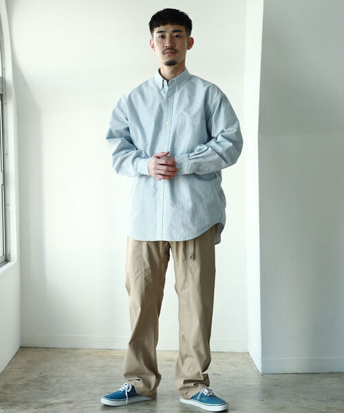 BEAMS（ビームス）の「BEAMS / ヘビーオックス イージー ボタンダウンシャツ（シャツ/ブラウス・メンズ・ホワイト/サックスブルー・SMALL/MEDIUM/LARGE/X-LARGE）」の4枚目の写真