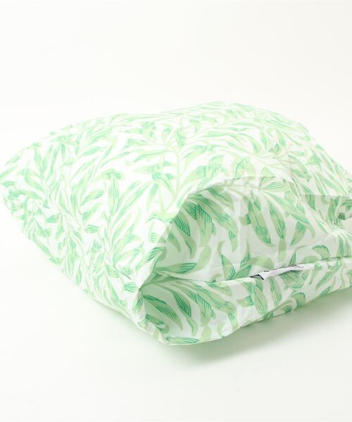 KIND BAG（カインドバッグ）の「〈KIND BAG/カインドバッグ〉プラスチック再生エコバッグ ウィリアム・モリスコレクション（エコバッグ/サブバッグ・レディース・ライトブルー/ネイビー/ブルー/グリーン/ブルー系その他・ONE SIZE）」の7枚目の写真
