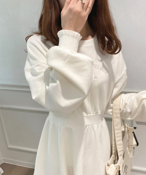 apres jour(アプレジュール)の「ロゴ刺繍スウェットワンピース【ZOZOTOWN限定アイテム】(ワンピース・レディース・ナチュラル/アイボリー/オフホワイト/ライトピンク・フリー/X-LARGE)」の6枚目の写真