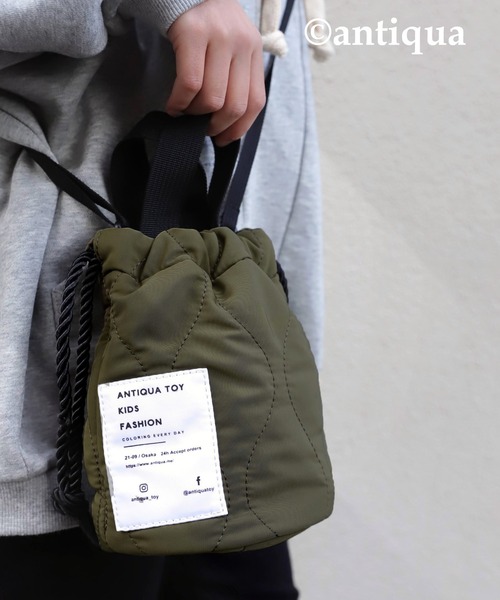 antiqua（アンティカ）の「2wayキルティング巾着バッグ（ショルダーバッグ・キッズ・カーキ/ブラック・FREE）」の8枚目の写真