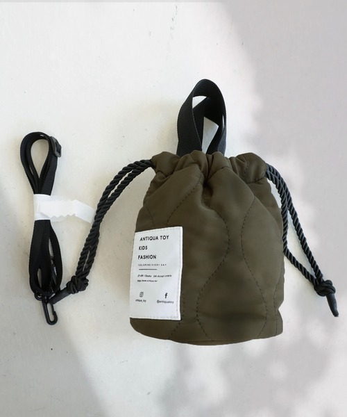 antiqua（アンティカ）の「2wayキルティング巾着バッグ（ショルダーバッグ・キッズ・カーキ/ブラック・FREE）」の20枚目の写真