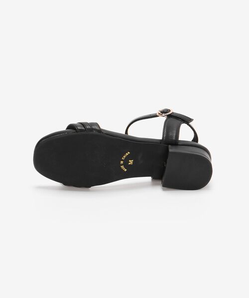 MAJESTIC LEGON（マジェスティックレゴン）の「ローヒールパールサンダル（サンダル・レディース・グレイッシュベージュ/ブラック/アイボリー・SMALL/MEDIUM/X-LARGE/LARGE）」の11枚目の写真