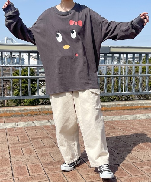 PairPair(ペアペア)の「顔のプリントロンT(ユニセックス)(Tシャツ/カットソー・レディース・ホワイト/ブラック系その他/スミクロ/ホワイト系その他・フリー)」の1枚目の写真