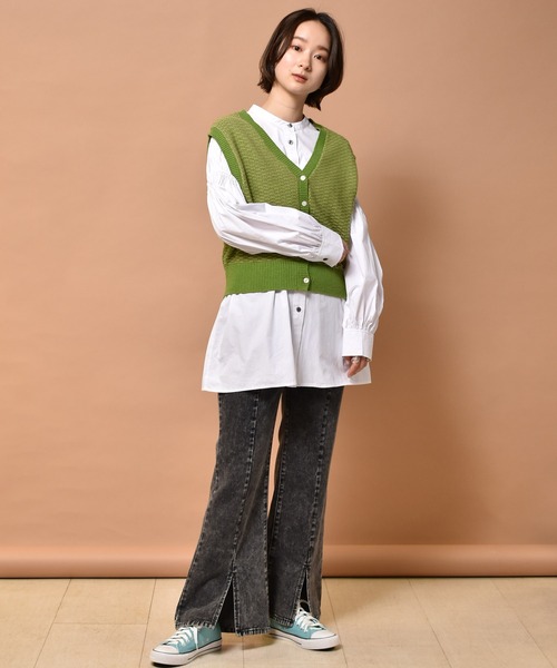 RETRO GIRL(レトロガール)の「イージーフレアパンツ(デニム)(デニムパンツ・レディース・ケミカルウォッシュ/ブラック/ライトブルー・SMALL/MEDIUM/LARGE)」の6枚目の写真