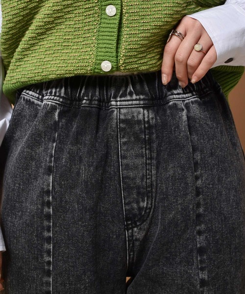 RETRO GIRL(レトロガール)の「イージーフレアパンツ(デニム)(デニムパンツ・レディース・ケミカルウォッシュ/ブラック/ライトブルー・SMALL/MEDIUM/LARGE)」の13枚目の写真