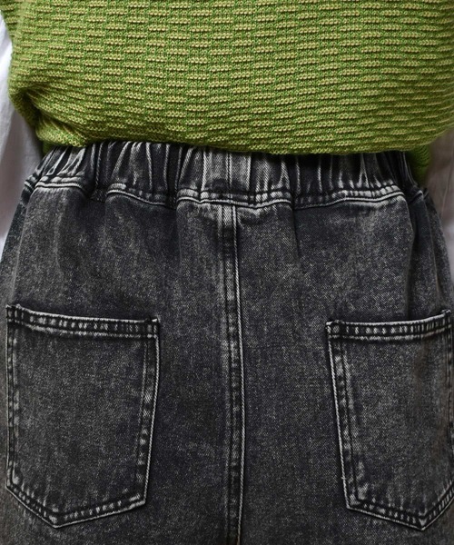 RETRO GIRL(レトロガール)の「イージーフレアパンツ(デニム)(デニムパンツ・レディース・ケミカルウォッシュ/ブラック/ライトブルー・SMALL/MEDIUM/LARGE)」の14枚目の写真