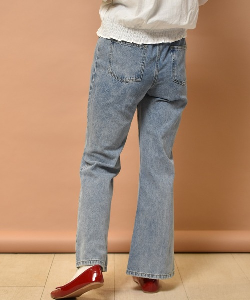 RETRO GIRL(レトロガール)の「イージーフレアパンツ(デニム)(デニムパンツ・レディース・ケミカルウォッシュ/ブラック/ライトブルー・SMALL/MEDIUM/LARGE)」の22枚目の写真