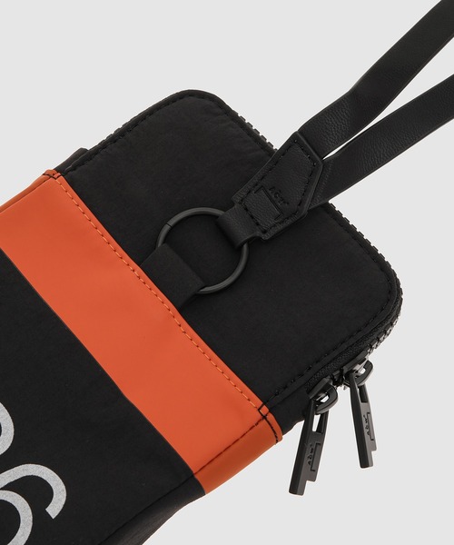 A-COLD-WALL*(アコールドウォール)の「STRIA TECH LANYARD(ネックレス・メンズ・ブラック/グリーン・FREE)」の5枚目の写真