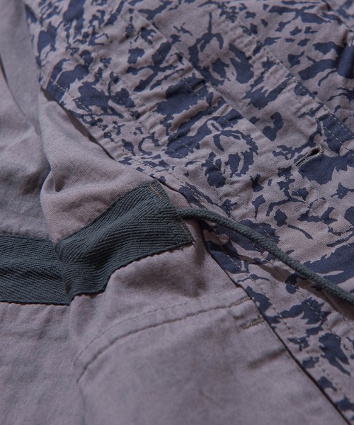 TOBILA（トビラ）の「リーフカモフラプリントミリタリージャケット（ミリタリージャケット・レディース・ベージュ/ネイビー/グリーン・M）」の21枚目の写真