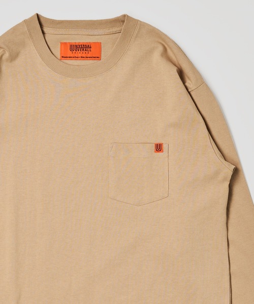 UNIVERSAL OVERALL(ユニバーサルオーバーオール)の「【UNIVERSAL OVERALL】別注 ポケットクルーネック ロングスリーブTシャツ / POCKET LONG SLEEVE(Tシャツ/カットソー・メンズ・グリーン/ベージュ/ネイビー/ホワイト/ブラック/チャコールグレー/グレイッシュベージュ/オートミール/ライトピンク/サックスブルー/セージグリーン/ミント・MEDIUM/X-LARGE/LARGE/SMALL)」の4枚目の写真