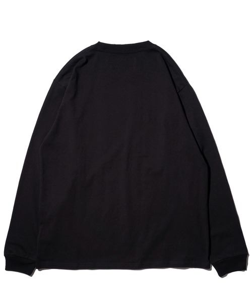 UNIVERSAL OVERALL(ユニバーサルオーバーオール)の「【UNIVERSAL OVERALL】別注 ポケットクルーネック ロングスリーブTシャツ / POCKET LONG SLEEVE(Tシャツ/カットソー・メンズ・グリーン/ベージュ/ネイビー/ホワイト/ブラック/チャコールグレー/グレイッシュベージュ/オートミール/ライトピンク/サックスブルー/セージグリーン/ミント・MEDIUM/X-LARGE/LARGE/SMALL)」の21枚目の写真