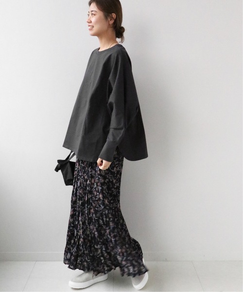 JOURNAL STANDARD relume(ジャーナルスタンダード レリューム)の「《追加》ドルマンフォルムロングTEE(Tシャツ/カットソー・レディース・ホワイト/チャコールグレー/ベージュ/ネイビー・FREE)」の9枚目の写真