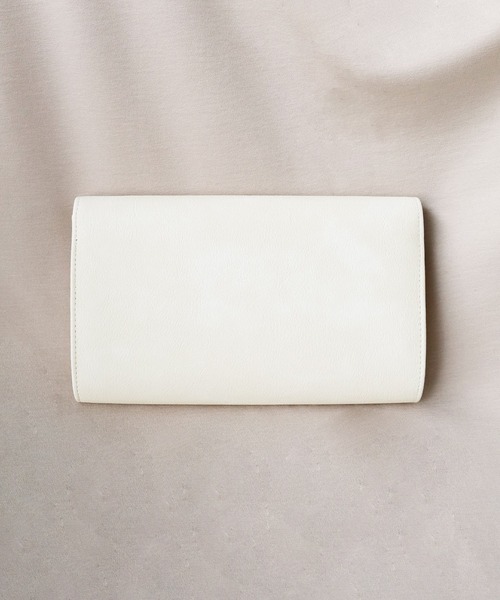 girl（ガール）の「V字プレートフェイクレザークラッチパーティーバッグ 結婚式 パーティー お呼ばれ オケージョン（クラッチバッグ・レディース・ベージュ/ブラック/グレー/チャコールグレー/グレイッシュベージュ・FREE）」の9枚目の写真