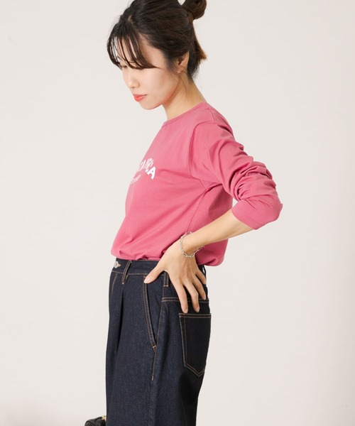 URBAN RESEARCH Sonny Label(アーバンリサーチサニーレーベル)の「SANTAMONICAロゴプリントロングTシャツ(Tシャツ/カットソー・レディース・ネイビー/レッド/オフホワイト・FREE)」の22枚目の写真