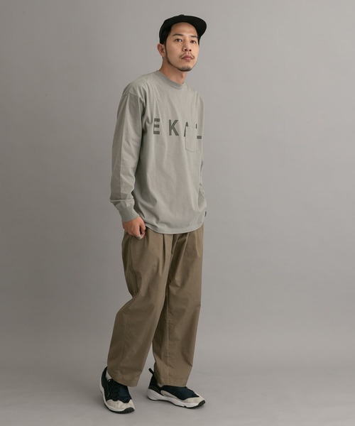 EKAL（エカル）の「EKAL　ロゴポケットロングスリーブTシャツ（Tシャツ/カットソー・メンズ・ライトグレー/カーキ・SMALL/MEDIUM/LARGE）」の16枚目の写真