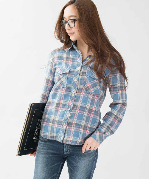 AZUL by moussy（アズールバイマウジー）の「フェイドチェックWポケ長袖T/Bシャツ（シャツ/ブラウス・レディース・ピンク系その他/イエロー系その他/ブルー系その他・MEDIUM/SMALL/LARGE）」の2枚目の写真
