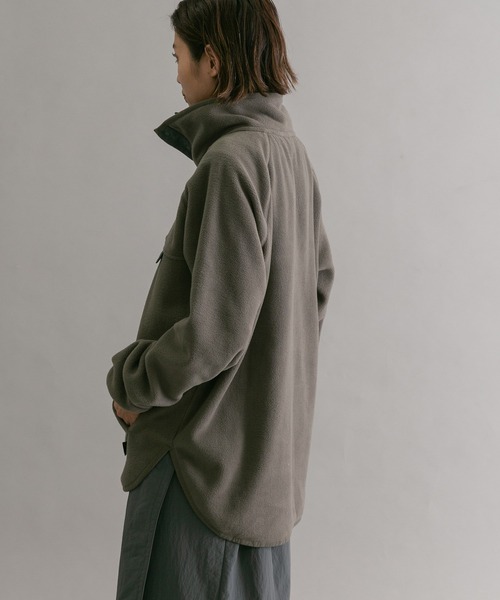 Gramicci（グラミチ）の「『別注』『ユニセックス』GRAMICCI　フリースプルオーバー（その他トップス・メンズ・ブラック/グレー・SMALL/MEDIUM/LARGE）」の14枚目の写真