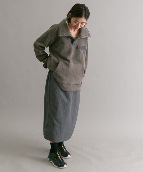 Gramicci（グラミチ）の「『別注』『ユニセックス』GRAMICCI　フリースプルオーバー（その他トップス・メンズ・ブラック/グレー・SMALL/MEDIUM/LARGE）」の18枚目の写真