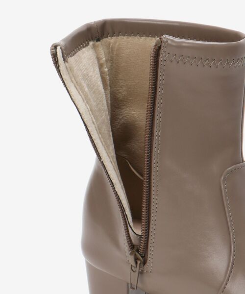 MAJESTIC LEGON（マジェスティックレゴン）の「フカフカストレッチブーツ①（ブーツ・レディース・アイボリー/ブラック/グレー・MEDIUM/LARGE/SMALL/X-LARGE）」の14枚目の写真