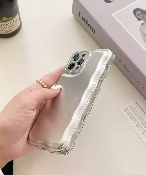 NOLITA LABORATORY（ノリータラボラトリー）の「【 NOLITA / ノリータ 】シルバー ブラケット 付き アイフォンカバー アイフォンケース iPhone 17 / 17pro / 17proMax / 16 / 16pro / 16proMax / 16plus / 11 / 12 / 13 / 14 / 15（スマホケース/カバー・レディース・シルバー/ブラック・F/H/B/G/A/I/C/E/D/J/K/O/N/P/Q/iPhone 15/iPhone 12 Pro Max/iPhone 16 Pro Max/iPhone 16 Pro/iPhone 16 Plus/iPhone 16/iPhone 12/iPhone 15 Pro/iPhone 14/iPhone 15 Pro Max/iPhone 14 Pro/iPhone 14 Plus/iPhone 12 Pro/iPhone 11/iPhone 14 Pro Max/iPhone 15 Plus/iPhone 13 Pro Max/iPhone 13/iPhone 13 Pro/iPhone 17 Pro Max/iPhone 17 Pro/iPhone 17/iPhone 16e/iPhone Air）」の6枚目の写真