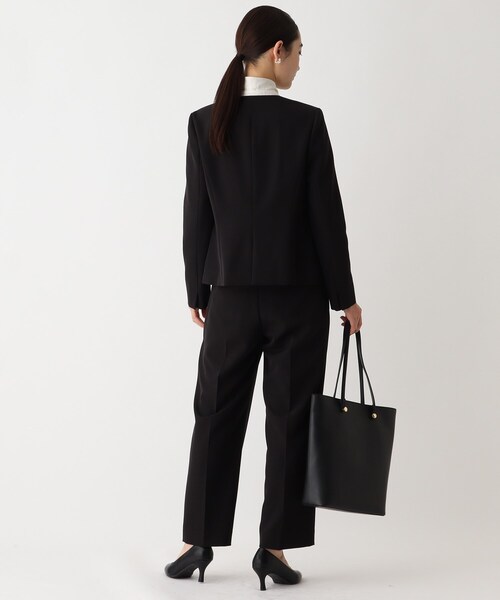 OPAQUE.CLIP(オペークドットクリップ)の「◆DELEGANT ダブルクロスキーネックジャケット【OPAQUE.CLIP NAVY】(ノーカラージャケット・レディース・ナチュラル/ネイビー/ブラック・40/38/34/36/42)」の4枚目の写真