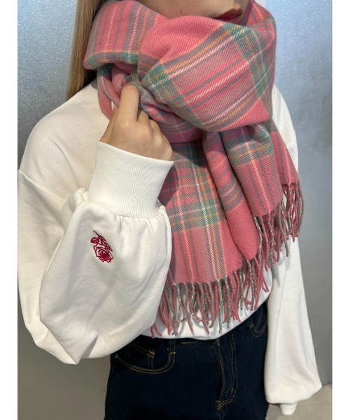 WC（ダブル シー）の「チェックマフラー（ストール/ショール・レディース・ブラック/アイボリー/ピンク/グリーン/レッド/ブラウン・FREE）」の5枚目の写真