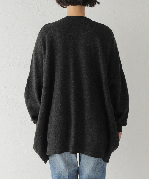 JOURNAL STANDARD LUXE（ジャーナルスタンダード　ラックス）の「メリノボイル Vネックカーディガン（カーディガン/ボレロ・レディース・チャコールグレー/ベージュ/ネイビー・FREE）」の8枚目の写真