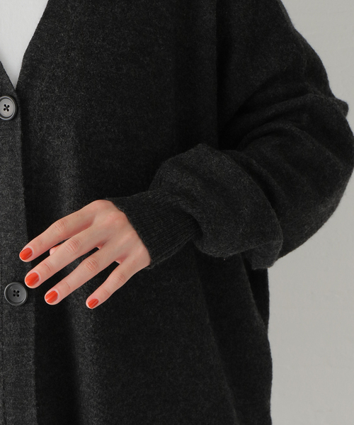 JOURNAL STANDARD LUXE（ジャーナルスタンダード　ラックス）の「メリノボイル Vネックカーディガン（カーディガン/ボレロ・レディース・チャコールグレー/ベージュ/ネイビー・FREE）」の20枚目の写真