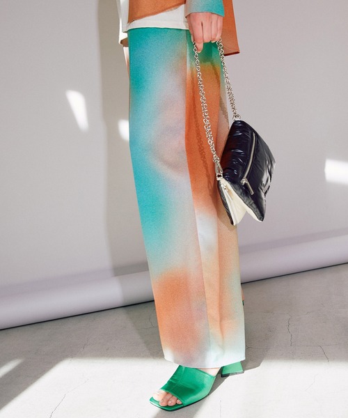 MAISON SPECIAL(メゾンスペシャル)の「グラデーションイージーパンツ【MAISON SPECIAL/メゾンスペシャル】■セットアップ対応■(その他パンツ・レディース・パープル/グリーン・36/38)」の7枚目の写真