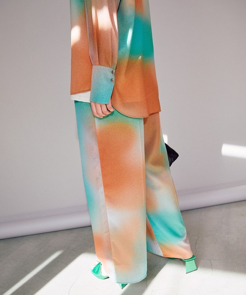 MAISON SPECIAL(メゾンスペシャル)の「グラデーションイージーパンツ【MAISON SPECIAL/メゾンスペシャル】■セットアップ対応■(その他パンツ・レディース・パープル/グリーン・36/38)」の9枚目の写真