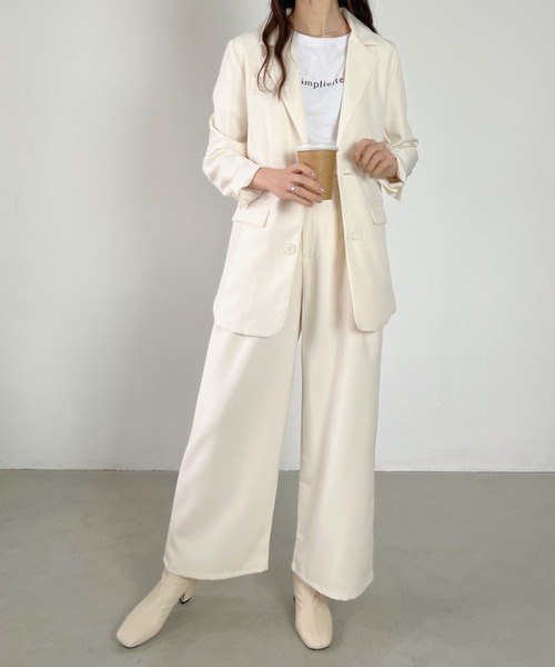 CLEA（クレア）の「【2点SET】テーラードオーバーサイズジャケット+ワイドタックスラックスセットアップ（セットアップ・レディース・モカ/アイボリー/ブラック・L/M）」の16枚目の写真