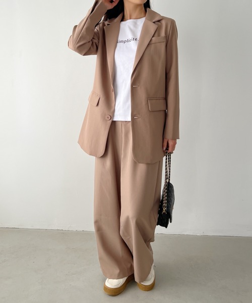 CLEA（クレア）の「【2点SET】テーラードオーバーサイズジャケット+ワイドタックスラックスセットアップ（セットアップ・レディース・モカ/アイボリー/ブラック・L/M）」の7枚目の写真