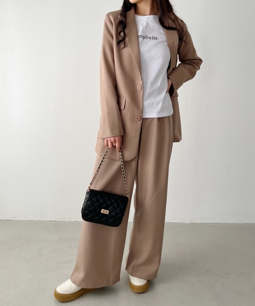 CLEA（クレア）の「【2点SET】テーラードオーバーサイズジャケット+ワイドタックスラックスセットアップ（セットアップ・レディース・モカ/アイボリー/ブラック・L/M）」の5枚目の写真