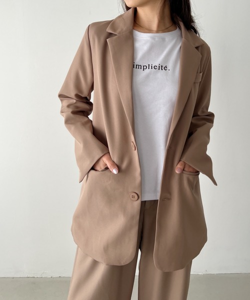 CLEA（クレア）の「【2点SET】テーラードオーバーサイズジャケット+ワイドタックスラックスセットアップ（セットアップ・レディース・モカ/アイボリー/ブラック・L/M）」の4枚目の写真