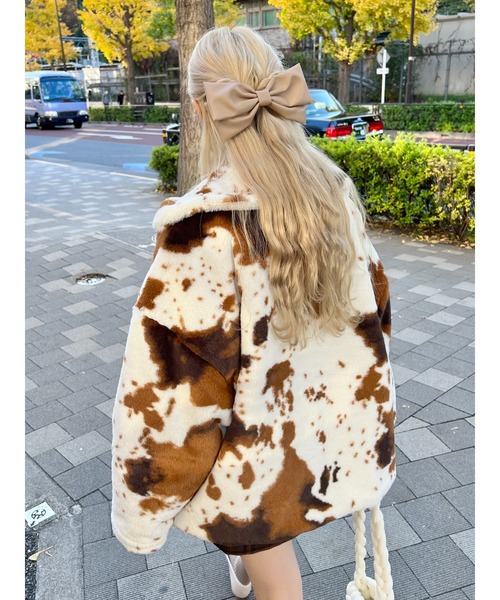 WC（ダブル シー）の「フェイクレザービッグリボンバレッタ（バレッタ/ヘアクリップ・レディース・ベージュ/ブラック・FREE）」の13枚目の写真