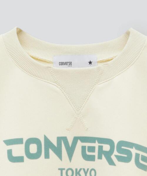 CONVERSE TOKYO（コンバーストウキョウ）の「フロッキーロゴスウェット（スウェット・レディース・アイボリー/チャコールグレー/ブラック・FREE）」の16枚目の写真