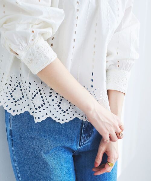 le.coeur blanc(ルクールブラン)の「カットワークレースショートブラウス(シャツ/ブラウス・レディース・オフホワイト/ブラック・38)」の18枚目の写真